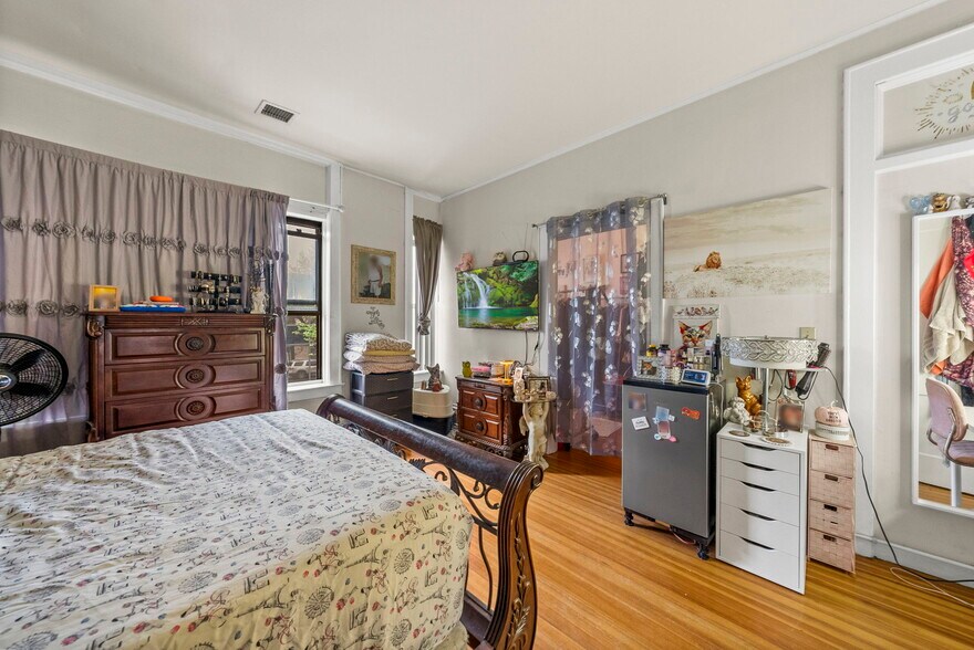 More Photos Of 303-309 Maple St, Perth Amboy Storefront Retail Residential For Sale