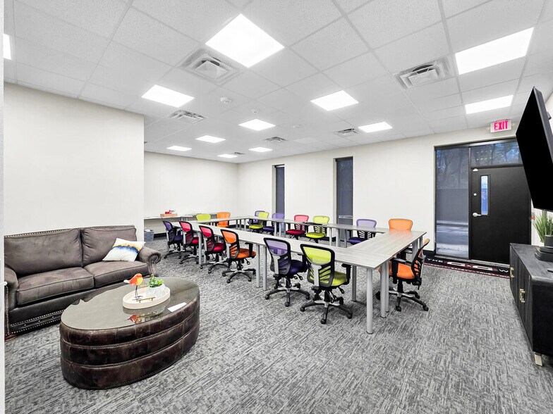 More Photos Of 3410 I-10 W, Orange Office For Sale