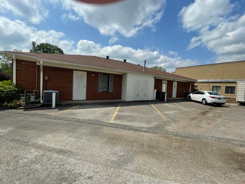 More Photos Of 2327 Pansy St SW, Huntsville Medical For Lease