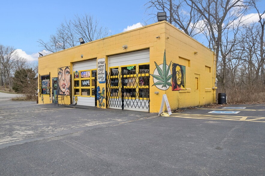 More Photos Of 10984 State Route 28, Blanchester General Retail For Sale