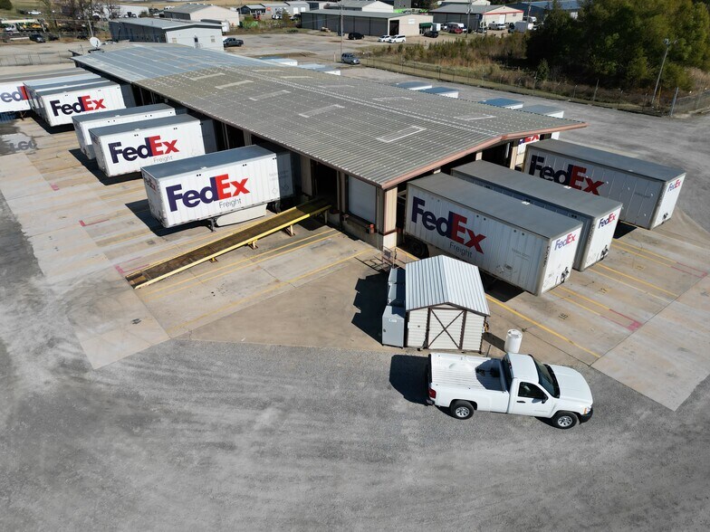 More Photos Of 3101 Fox Rd, Jonesboro Industrial For Lease