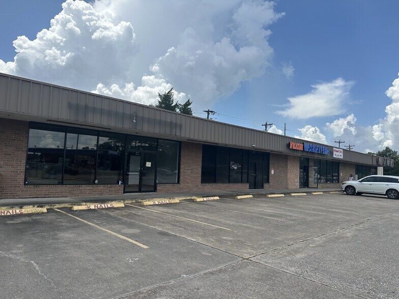 More Photos Of 4210-4228 Fm-517, Dickinson Storefront For Lease