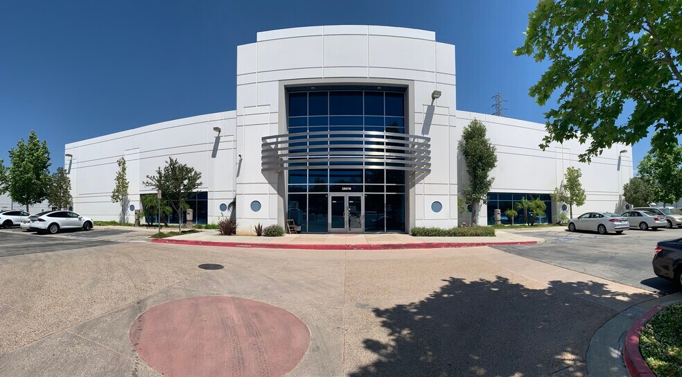 More Photos Of 28016 Industry Dr, Valencia Warehouse For Lease