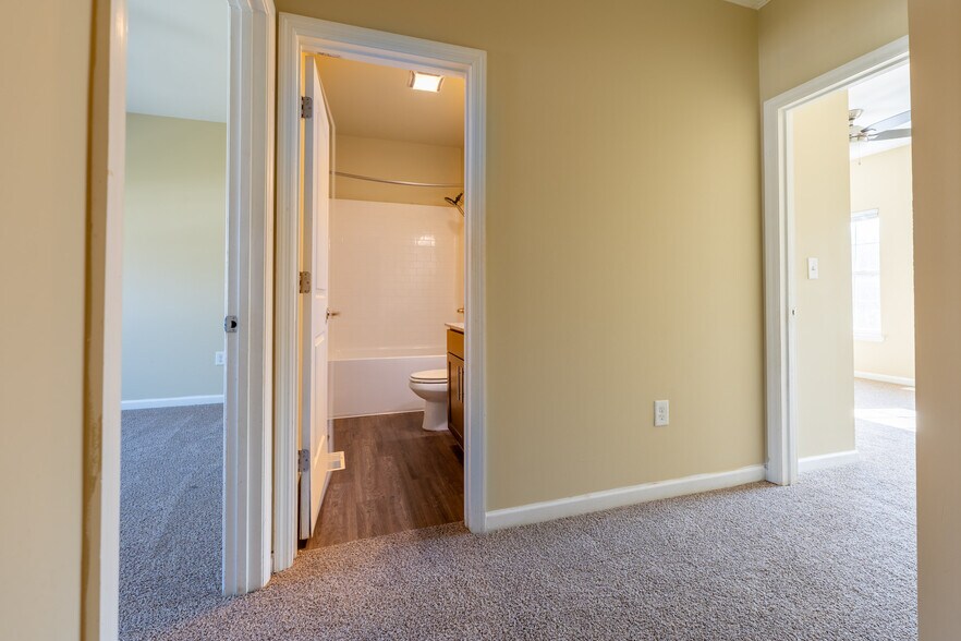 More Photos Of 156 Silver St, Tullahoma Apartments For Sale