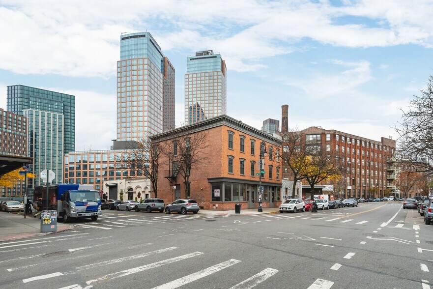 More Photos Of 1139-1141 Manhattan Ave, Brooklyn Apartments For Sale