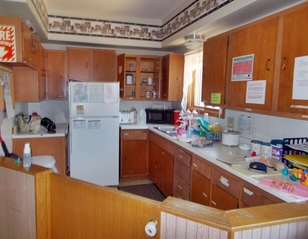 More Photos Of 1017 Laurel St, Marshfield Specialty For Sale