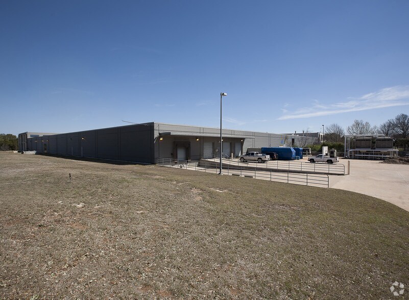 More Photos Of 9900 Spectrum Dr, Austin Office For Sale