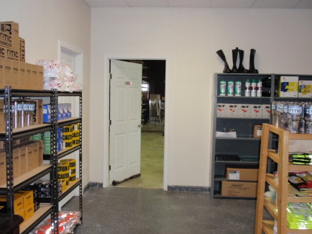 More Photos Of 601 S 8th St, La Porte General Retail For Lease