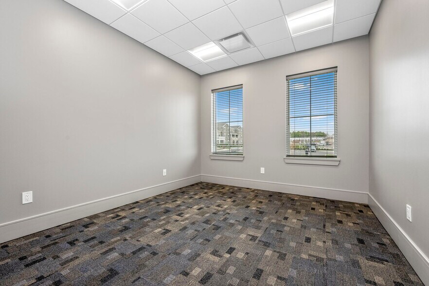 More Photos Of 345 June Dr, Harleysville Storefront For Lease