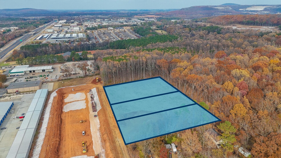 More Photos Of 225 Travis NW rd, Huntsville Land For Lease