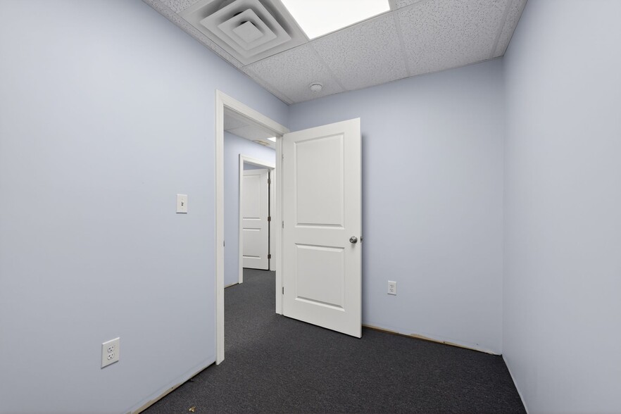 More Photos Of 3150 Willits Rd, Philadelphia Storefront Retail Office For Sale