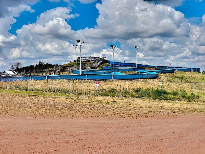 More Photos Of 14683 OK-44A, Lone Wolf Amusement Park For Sale