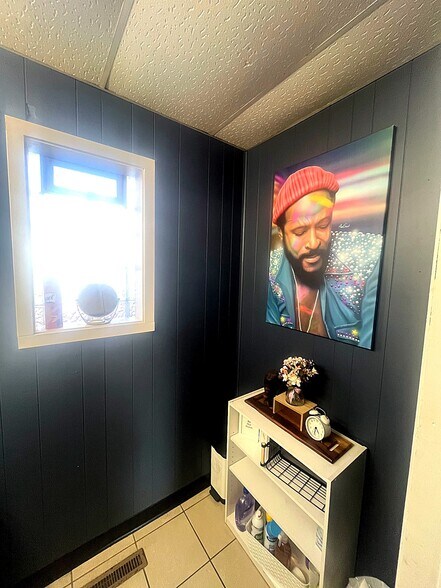 More Photos Of 1828-1832 E 35th St, Minneapolis Storefront For Lease