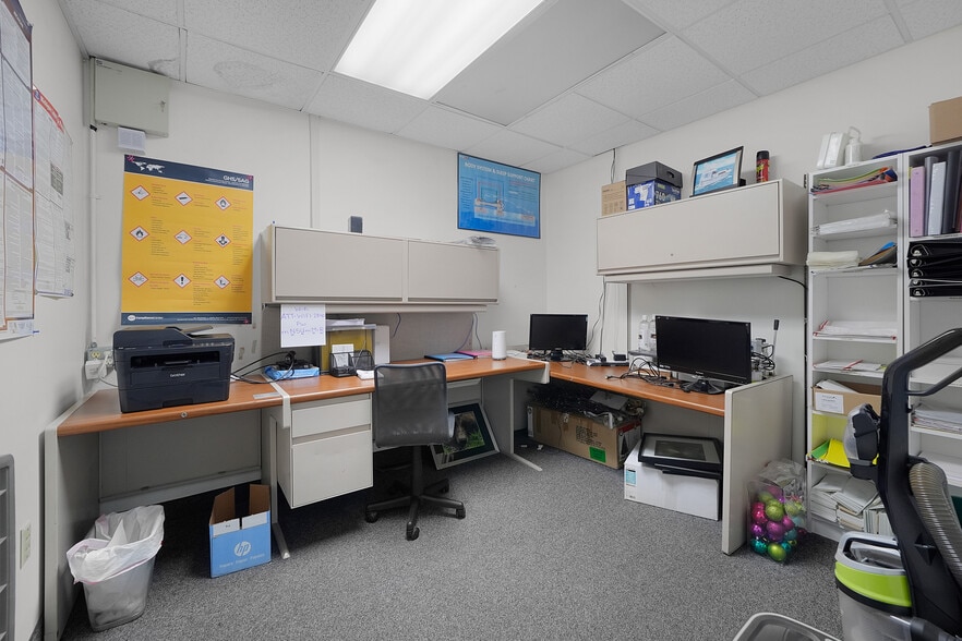 More Photos Of 4130 44th St SE, Grand Rapids Office For Sale