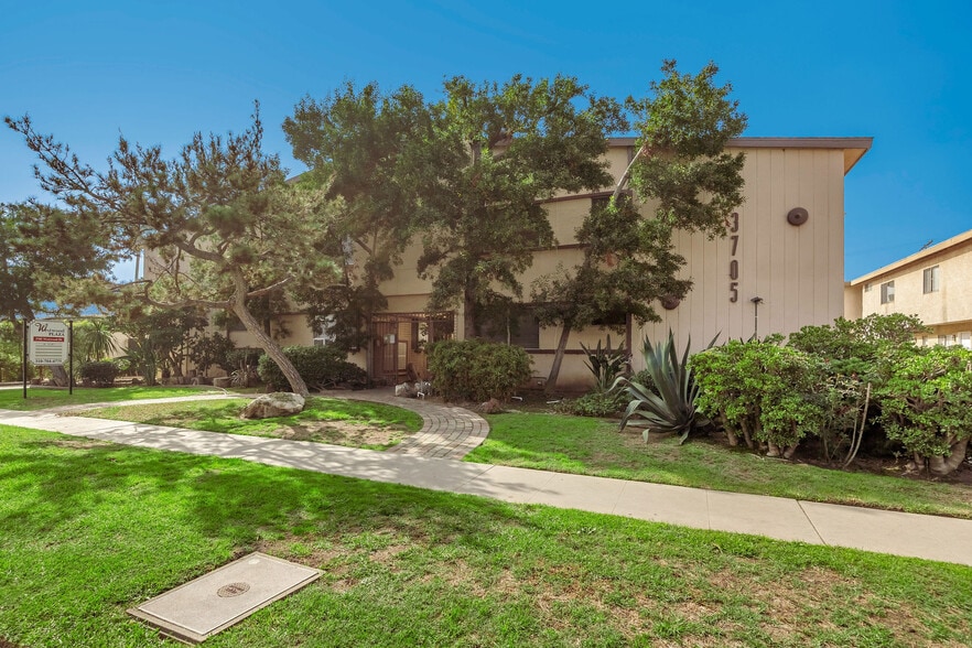More Photos Of 3705 WESTWOOD BL, Los Angeles Apartments For Sale
