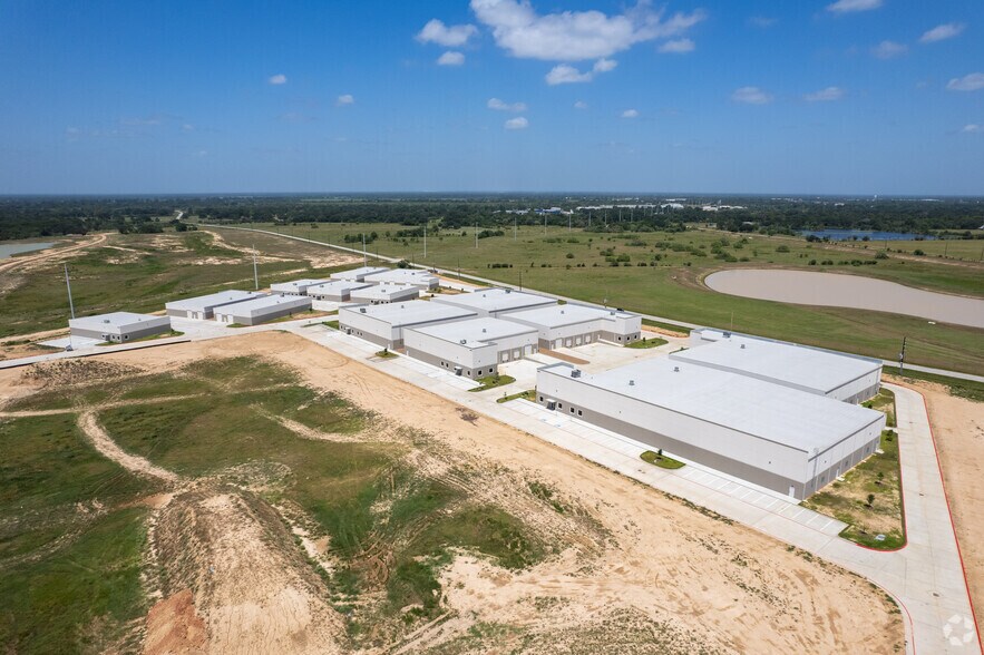 More Photos Of 2605 Twinwood Pky, Brookshire Warehouse For Sale