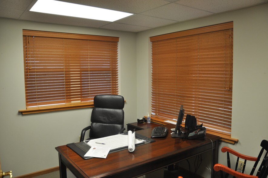 More Photos Of 1151 Bethel Rd, Columbus Medical For Sale