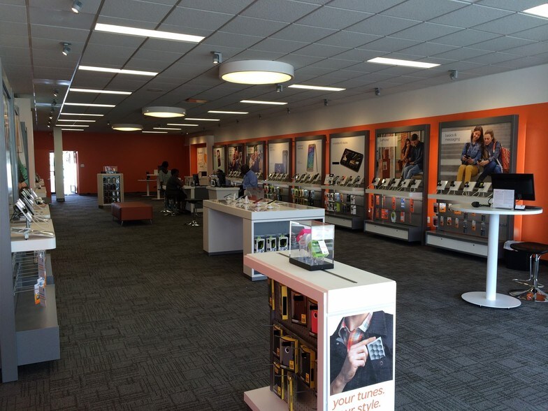 More Photos Of 2705 N Atlantic Ave, Daytona Beach General Retail For Sale