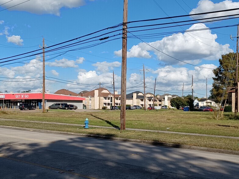 More Photos Of 1315 Houston, Humble Land For Sale
