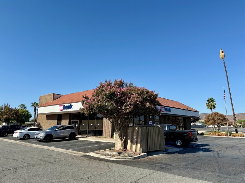 More Photos Of 27350 Sun City Blvd, Menifee Drugstore For Lease
