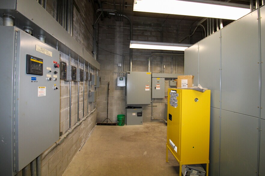 More Photos Of 6059 159th St, Galva Food Processing For Sale