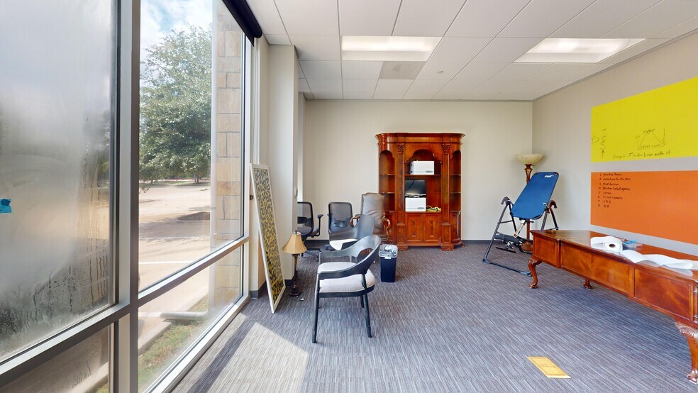 More Photos Of 5920 William Cannon Dr, Austin Medical For Lease