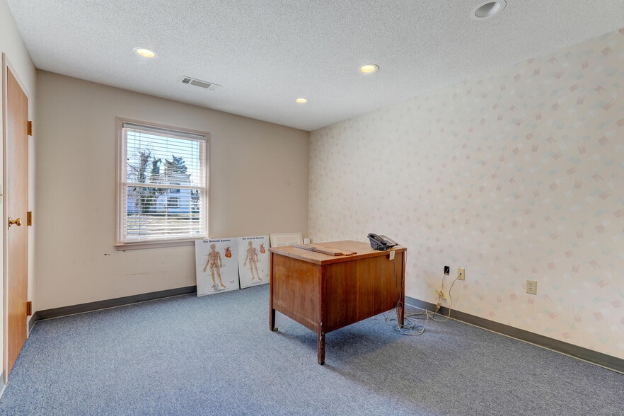More Photos Of 601 W Harrison St, Reidsville Medical For Sale