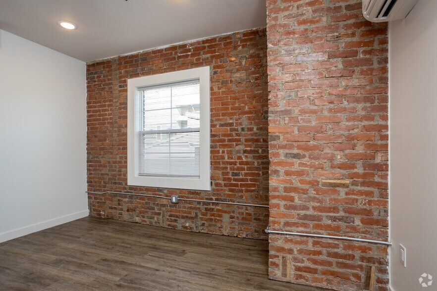 More Photos Of 595 E Broad St, Columbus Apartments For Sale