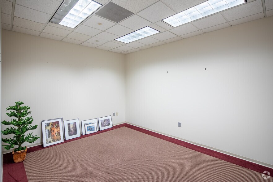 Photo of 20th Floor Ste 2050-2055