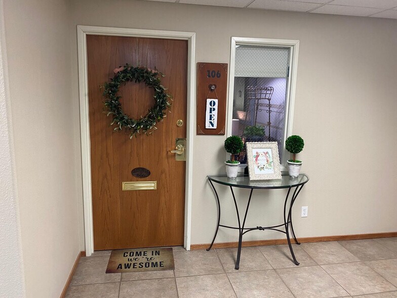 More Photos Of 3225 Templeton Gap Rd, Colorado Springs Office For Lease