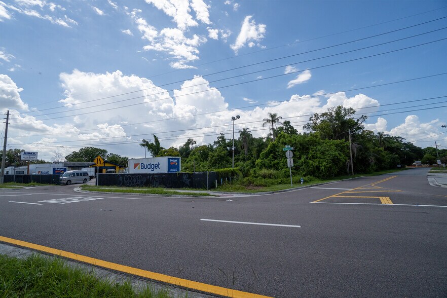 More Photos Of 5507 E Colonial Dr, Orlando Auto Repair For Sale