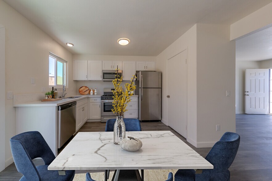 More Photos Of 6752-6770 Solita Ave, San Diego Apartments For Sale