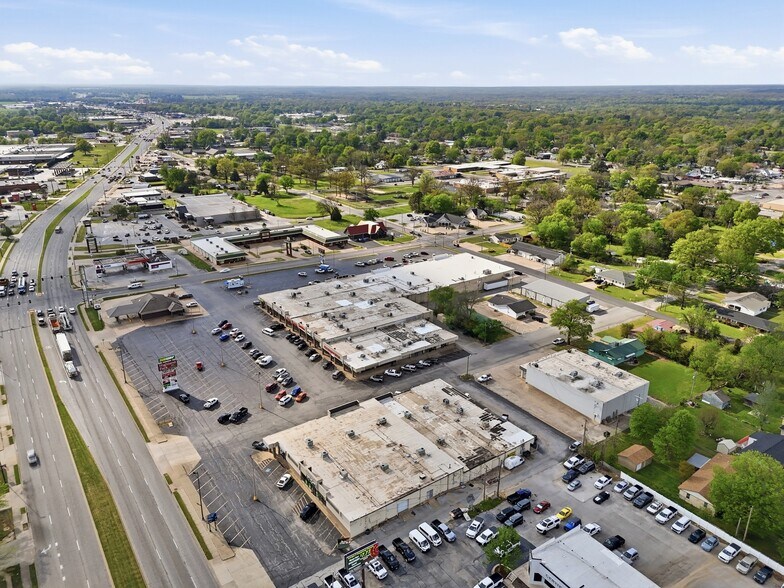 More Photos Of 151 Highway 412, Siloam Springs Unknown For Lease