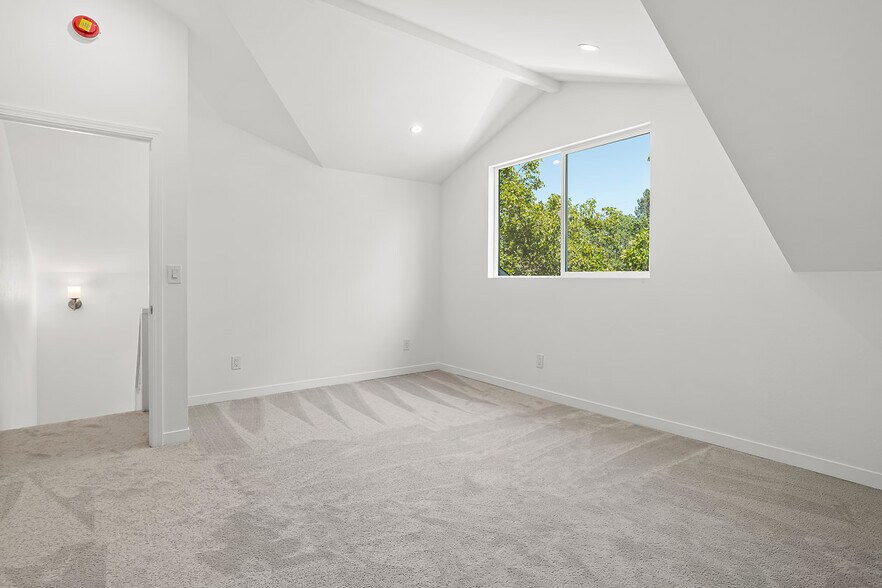 More Photos Of 523 B St, San Rafael Multifamily For Sale