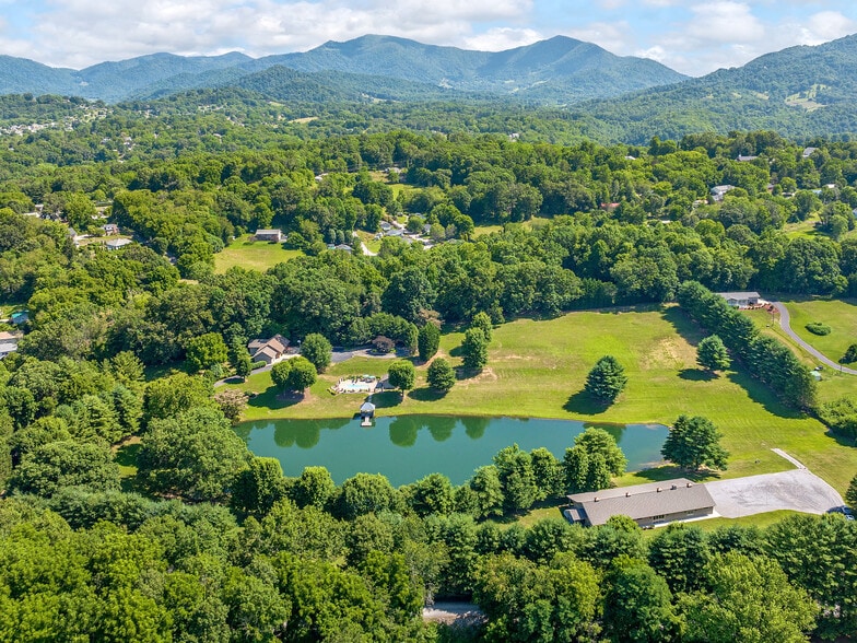 More Photos Of 355 Johnson Dr, Canton Specialty For Sale