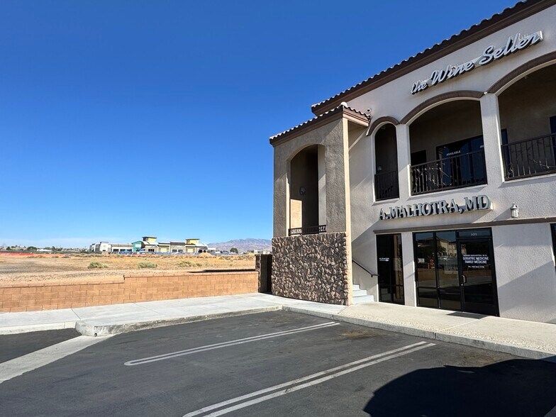 More Photos Of 19341 Bear Valley Rd, Apple Valley Medical For Lease