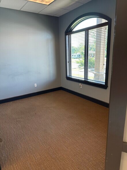 More Photos Of 5 W Forrest Rd, Fort Oglethorpe Storefront For Sale