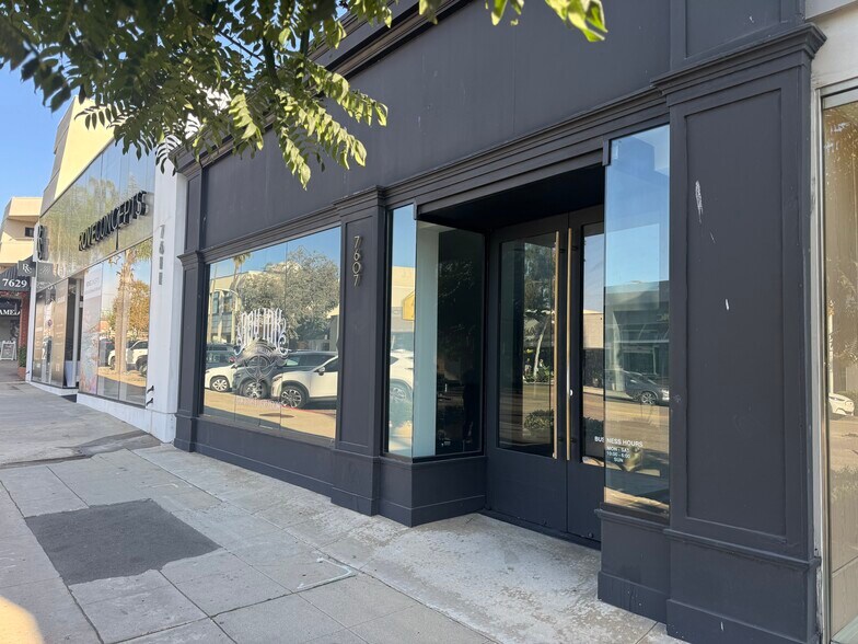 More Photos Of 7603-7607 Girard Ave, La Jolla Storefront For Lease