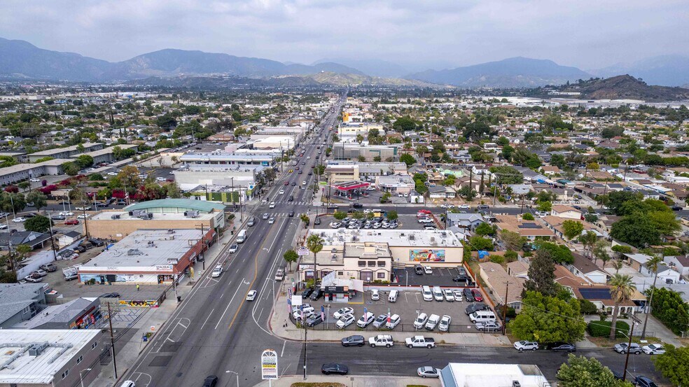 More Photos Of 13632 Van Nuys Blvd, Pacoima Auto Repair For Sale