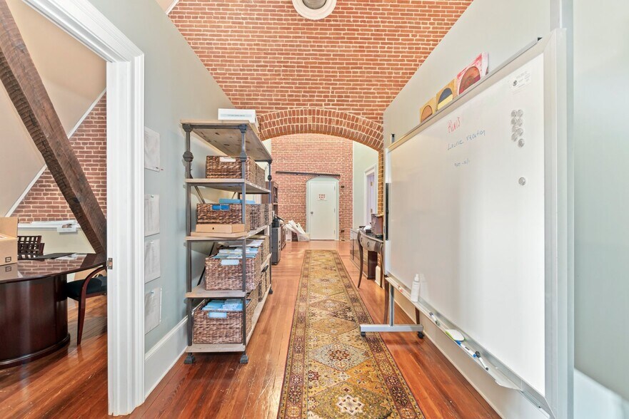 More Photos Of 3355 Keswick Rd, Baltimore Loft Creative Space For Sale