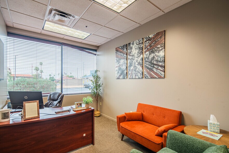 More Photos Of 12515 W Bell Rd, Surprise Office For Lease