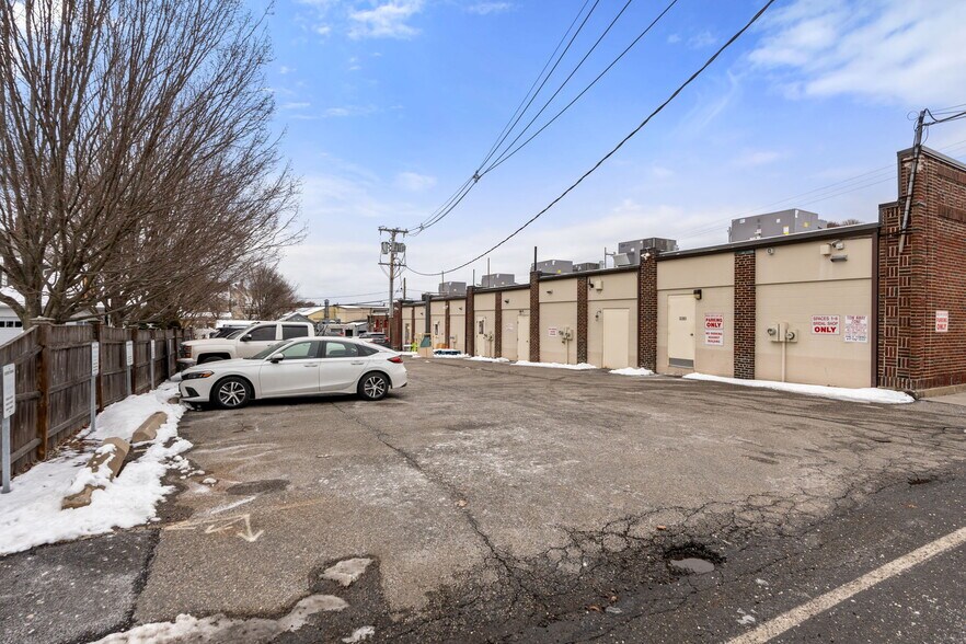 More Photos Of 285-285 Belmont St, Belmont General Retail For Sale