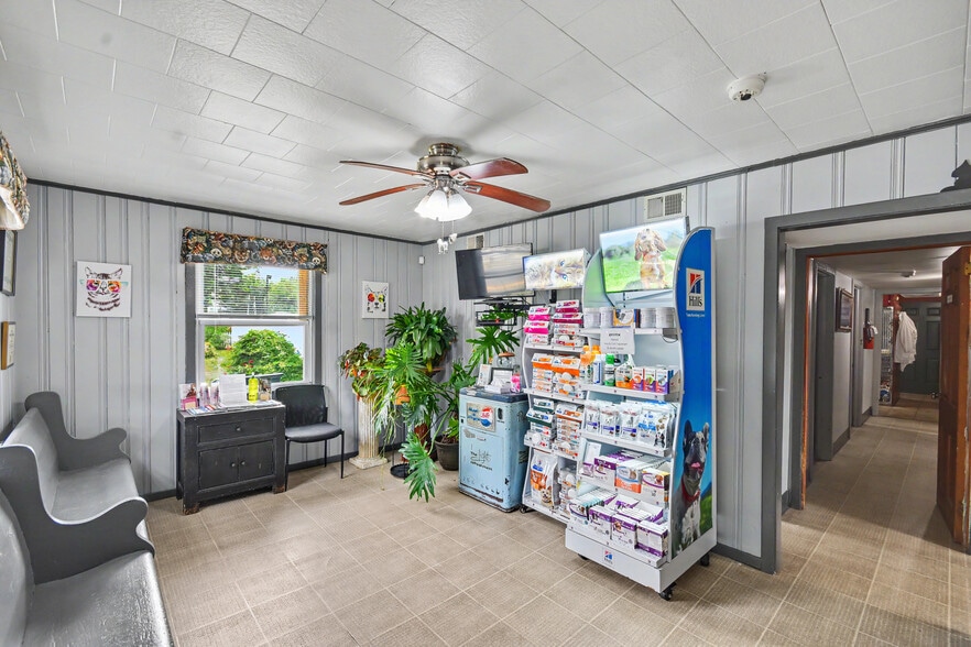 More Photos Of 317 Highway 35 N, Neptune City Veterinarian Kennel For Sale