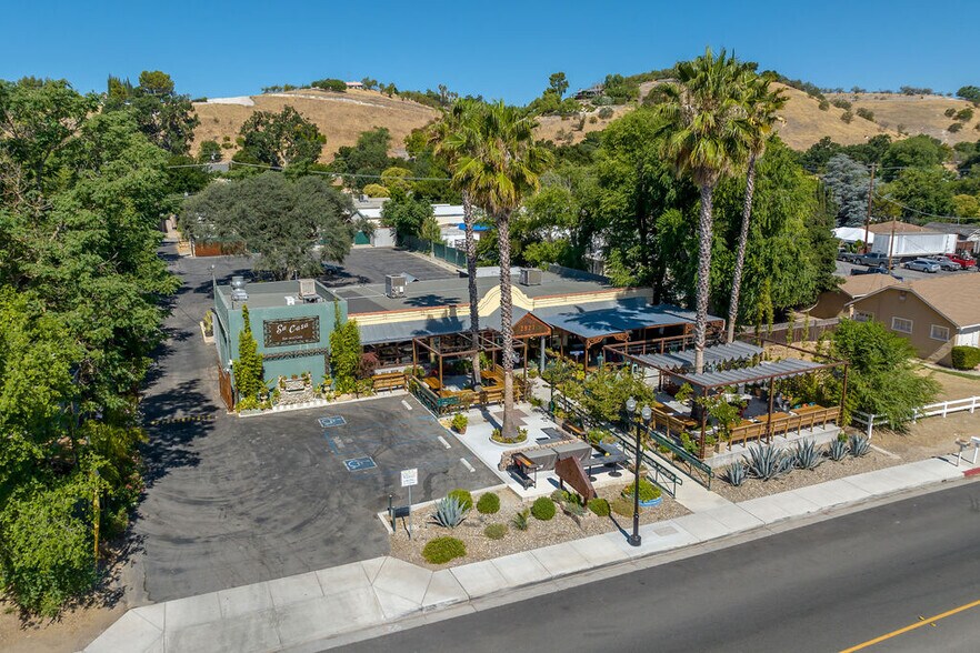 More Photos Of 2927 Spring St, Paso Robles Restaurant For Sale