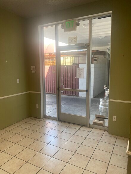 More Photos Of 252-262 Castro St, Mountain View Storefront For Lease