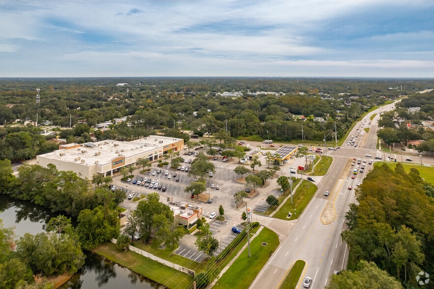 Primary Photo Of 5719-5735 Gunn Hwy, Tampa General Retail For Sale