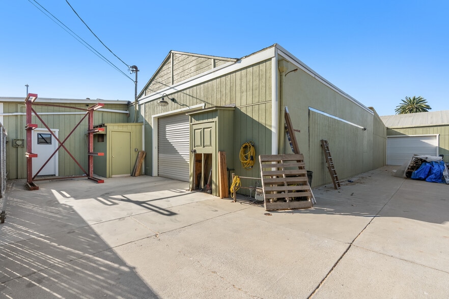 More Photos Of 224 N Smith St, Santa Maria Industrial For Sale