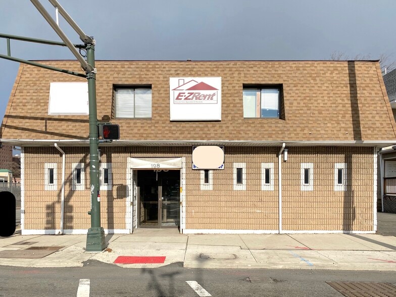 More Photos Of 198 Central Ave, East Orange Medical For Lease