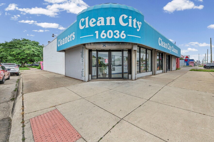 Primary Photo Of 16036 W 7 Mile Rd, Detroit Storefront For Sale