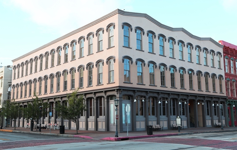 Primary Photo Of 2301 Strand St, Galveston Storefront Retail Office For Lease